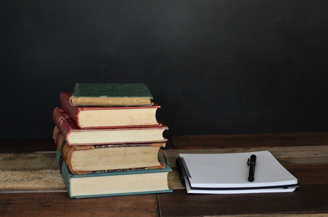 Nostalgie: Alte Schulbücher aus den 70er Jahren finden
