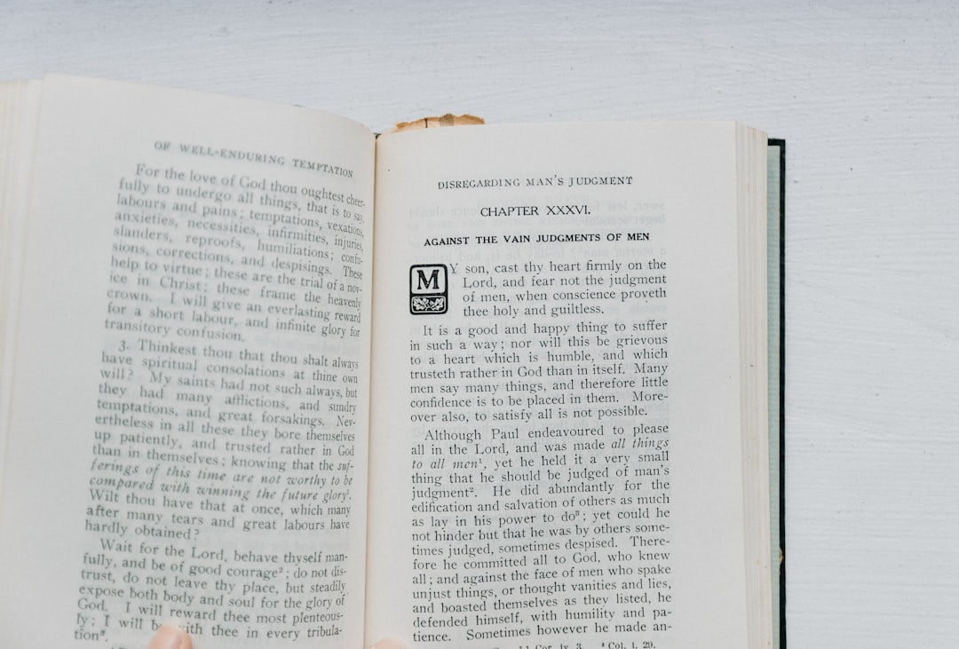 Gebrauchte Schulbücher: Wo kaufen und sparen?